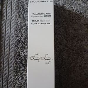STUDIOMAKEUP Hyaluronic Acid Serum